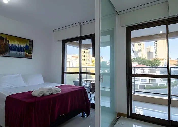 H.E 301 - Lindo Apt Com Varanda - Caminho Das Arvores