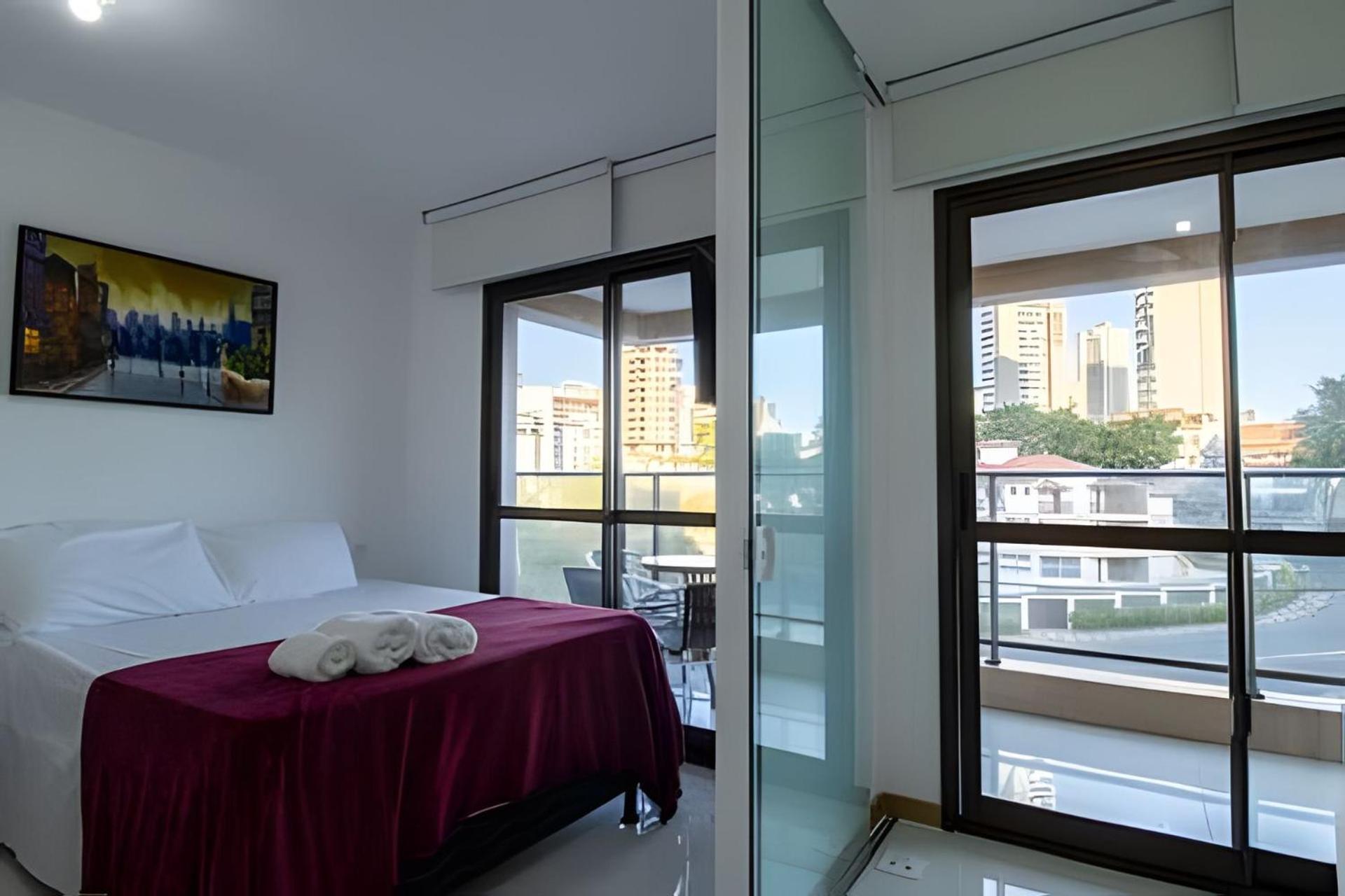 Apartamento H.e 301 - Lindo Com Varanda - Caminho Arvores